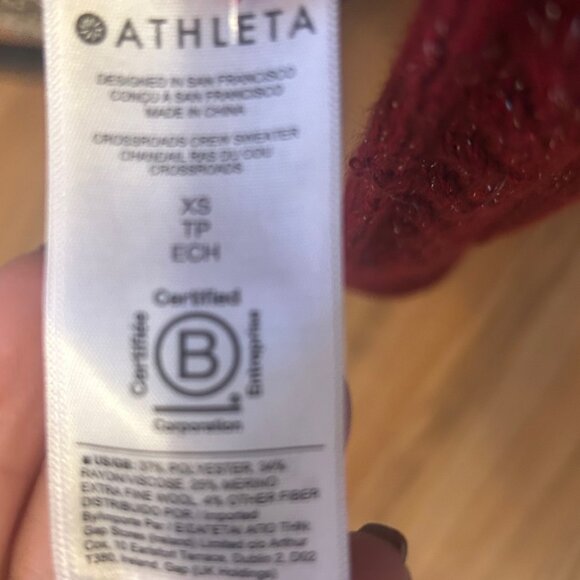 Athleta Crossroads Crewneck Cable Knit Red Metallic Holiday Sweater XS - Picture 6 of 9